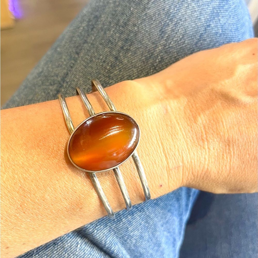 Gorgeous Sterling Cuff Bracelet accented with Carnelian Cabachon.